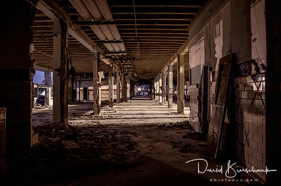 Last shot of the Norteast hallway